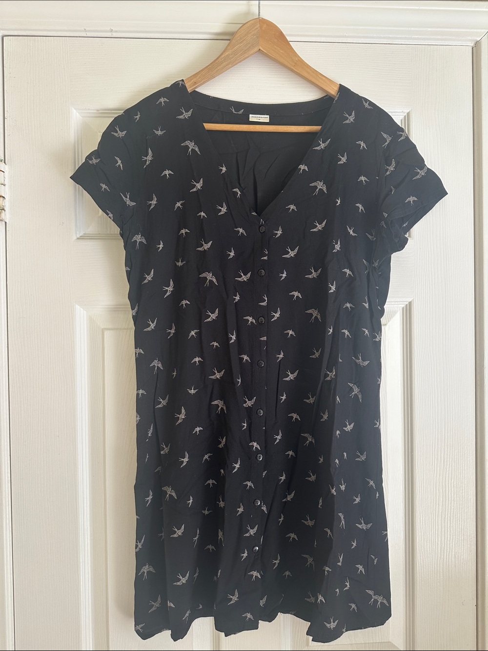 Black Short-Sleeve Button Front Tunic with Bird Print